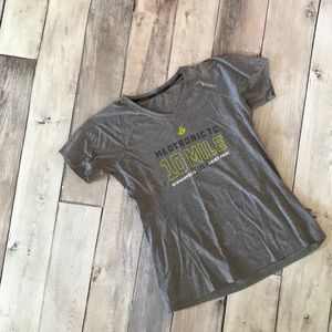 Brooks Medtronic Twin Cities 10 Mile Shirt Medium